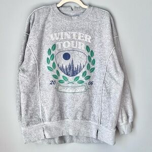 Aerie Graphic Sweatshirt | Heather Gray | XS